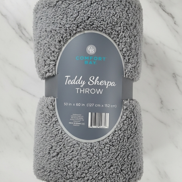 Comfort Bay Other - Comfort Bay Charcoal Teddy Sherpa Blanket